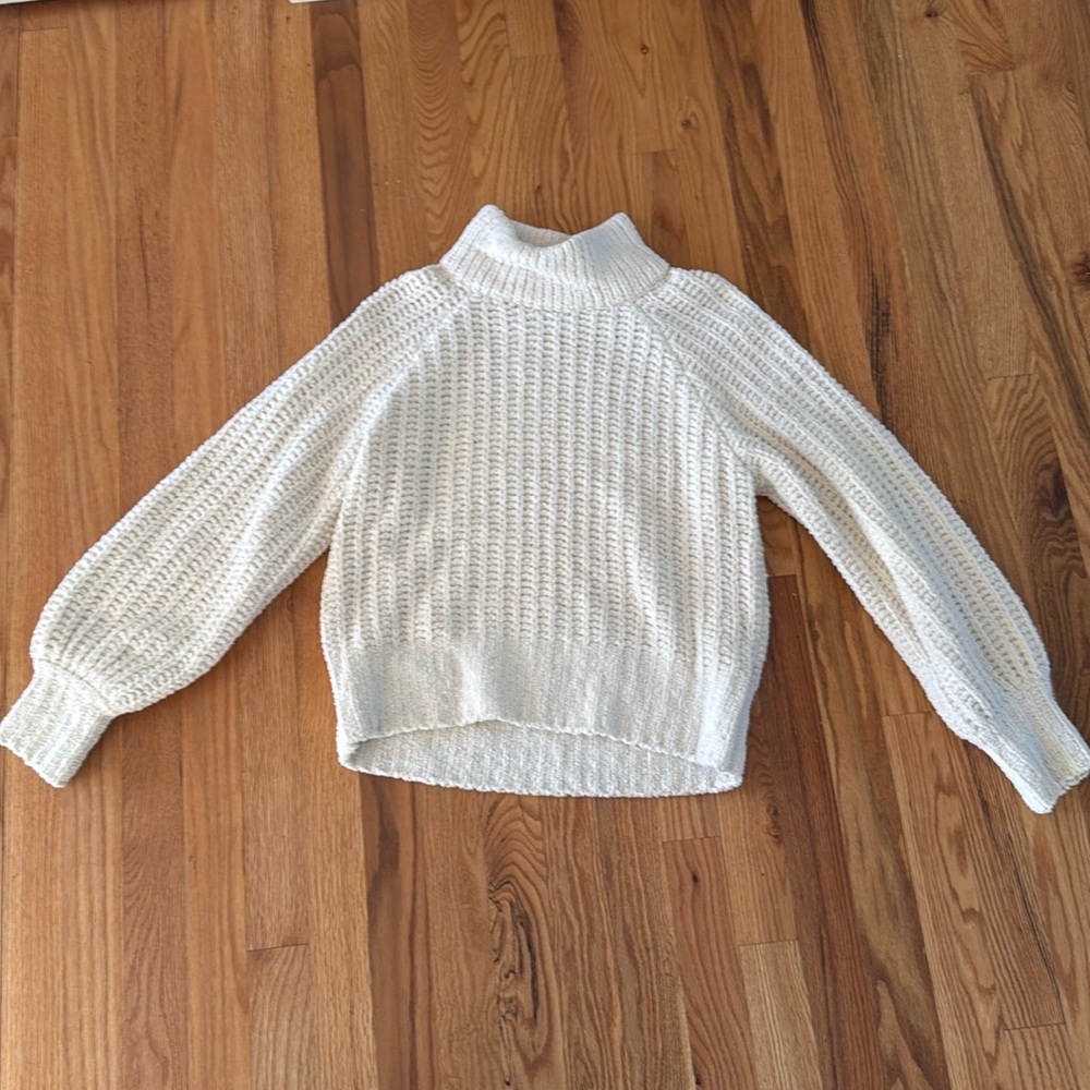 Chunky white knit sweater